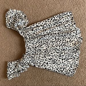 Anthropologie / Line & Dot cropped blouse